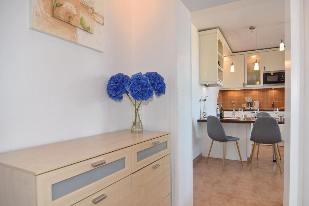 Klaus-groth-strasse 2, Whg 41 42 Apartment